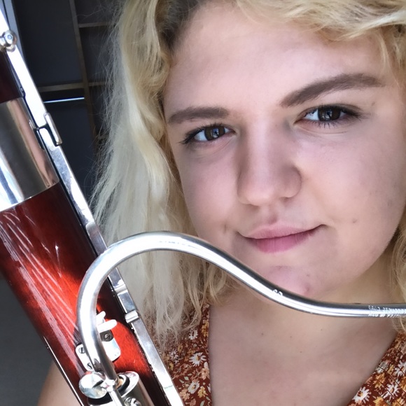 Meet your Posher, Gabrielle - Picture 3 of 4